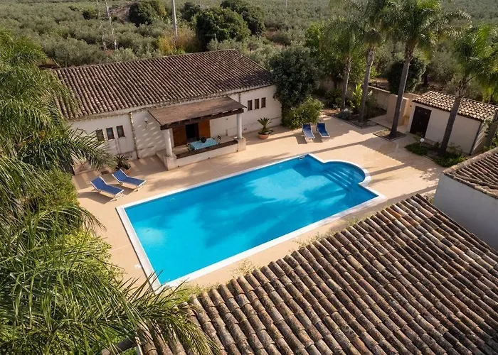 Amurusanza - Dependance Con Piscina Villa