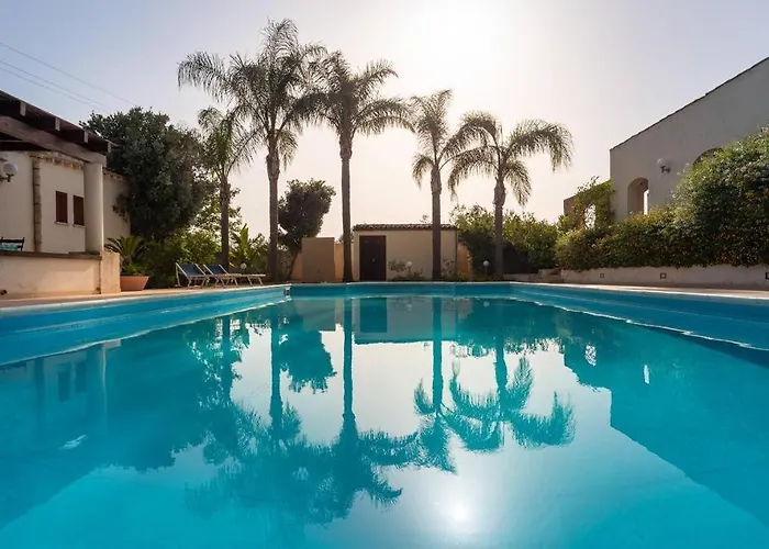Amurusanza - Dependance Con Piscina Triscina