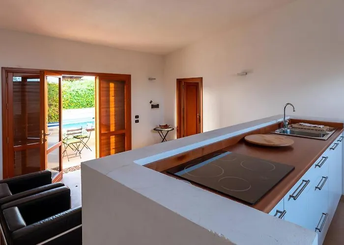 Villa Amurusanza - Dependance Con Piscina