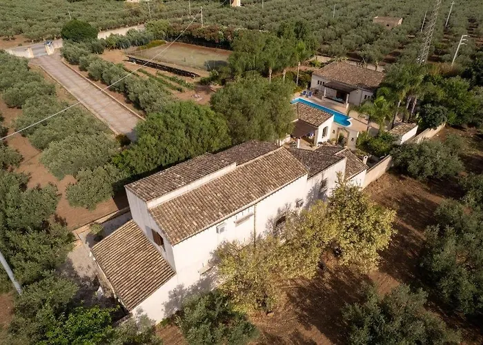 Villa Amurusanza - Dependance Con Piscina Triscina