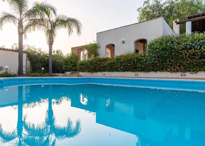 Amurusanza - Dependance Con Piscina Villa *